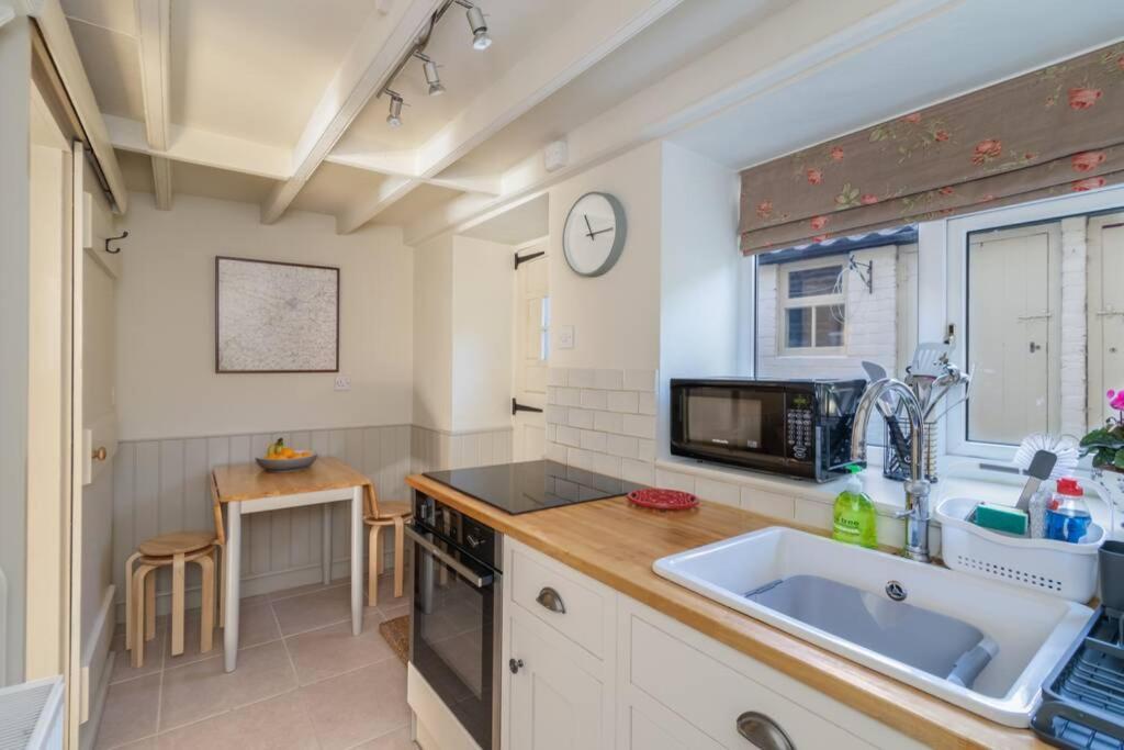 Dene Cottage, Welburn Экстерьер фото