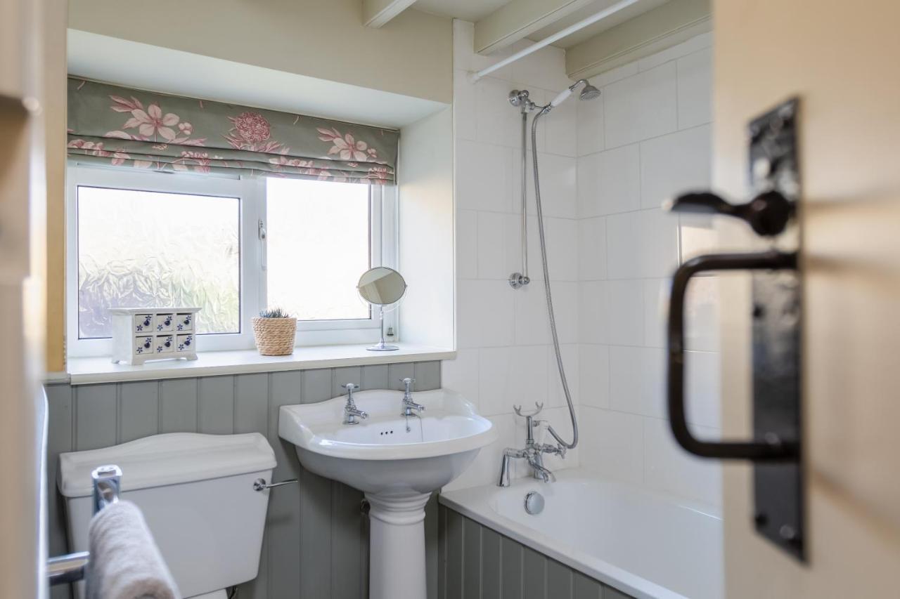 Dene Cottage, Welburn Экстерьер фото